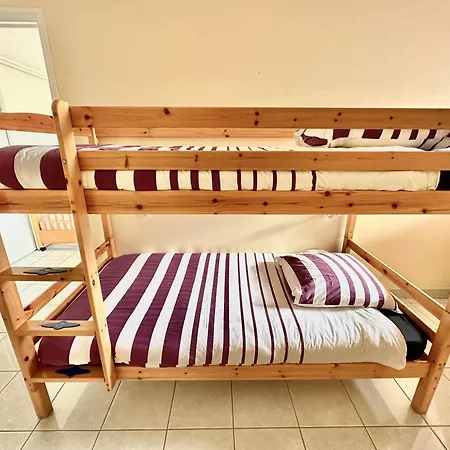 Charmante Maison Les Pieds Dans L'eau Holiday home Ploemeur